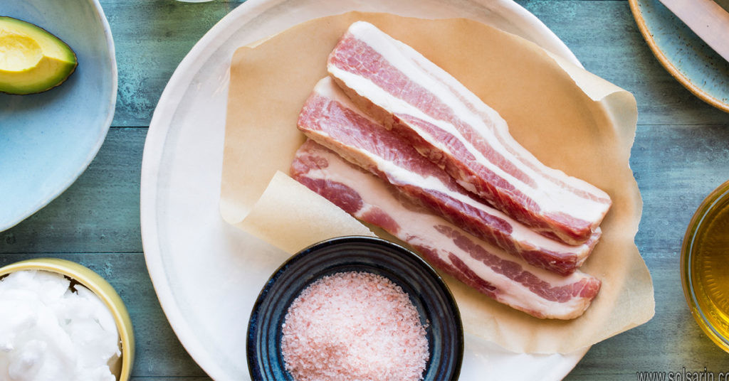 how much bacon do americans eat a year?