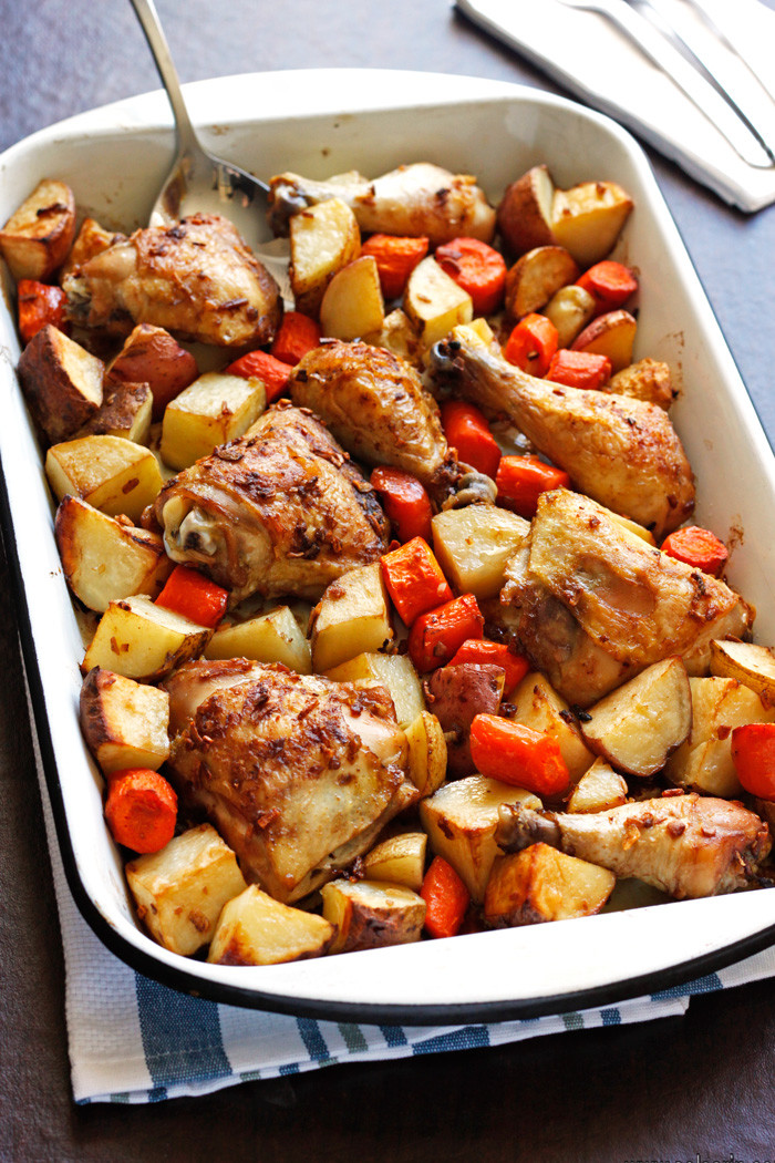 roast chicken with potatoes and carrots