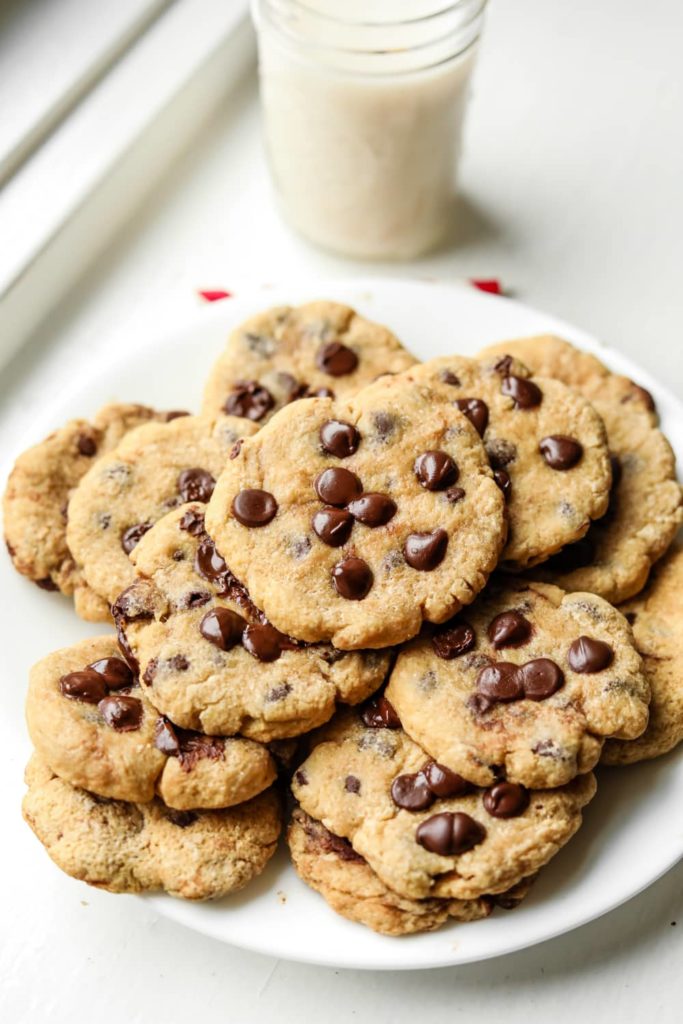 healthy chocolate chip cookies